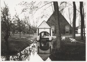 Langhuisboerderij Wulverhorst aan de Kromwijkerdijk 1a in Woerden (fotonummer M0725).